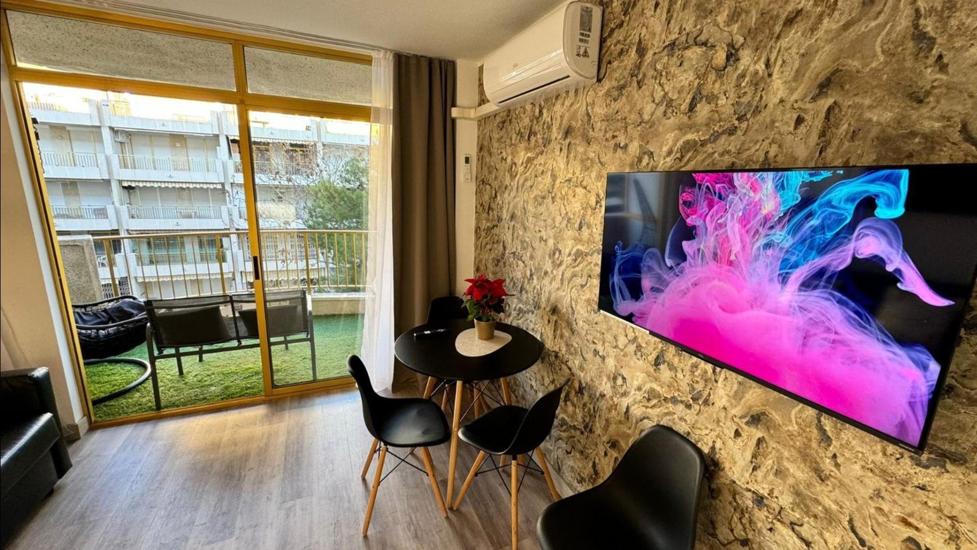 A Estrenar Preciosos Apartamentos Aparthotel Inter2, New Apartments Ln Aparthotel 12 Months Open! Self Check In! Reserva Garaje! ซาลอว์ ภายนอก รูปภาพ
